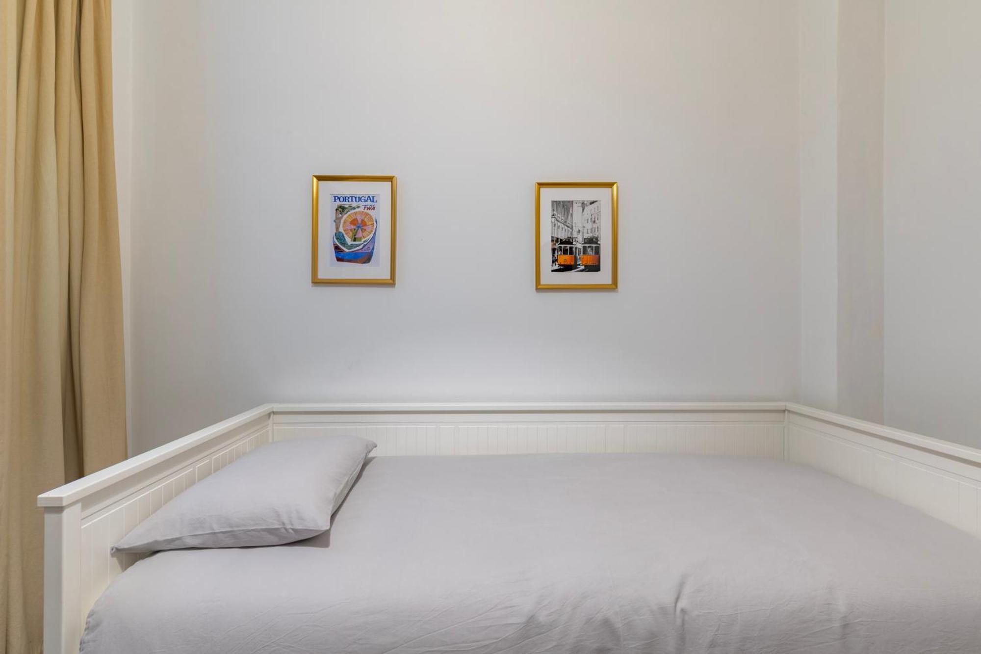 Cosy Remodeled Apartment In The City Center Fundão Exteriér fotografie