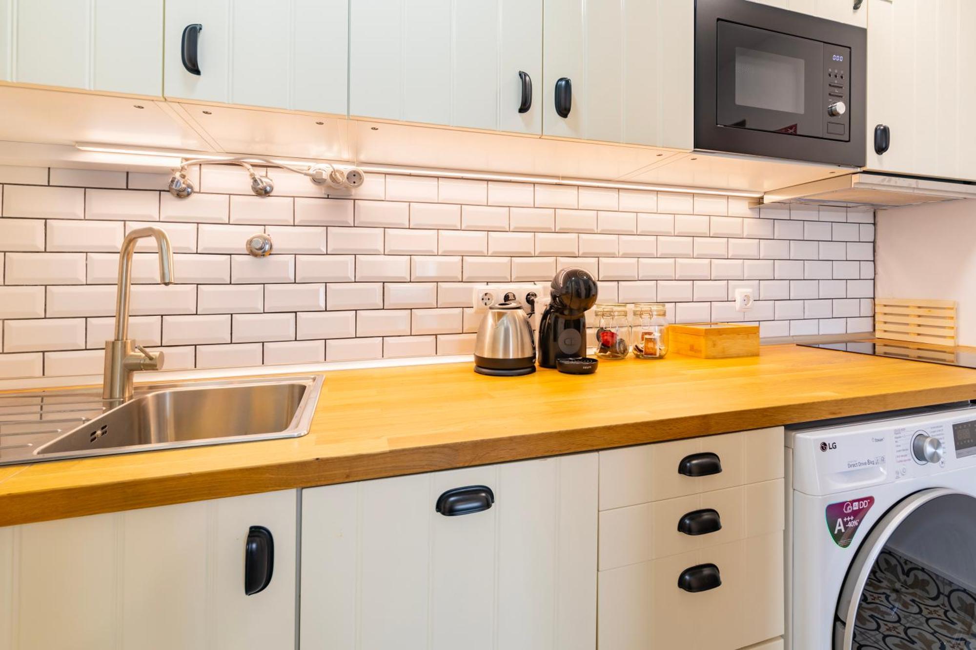 Cosy Remodeled Apartment In The City Center Fundão Exteriér fotografie